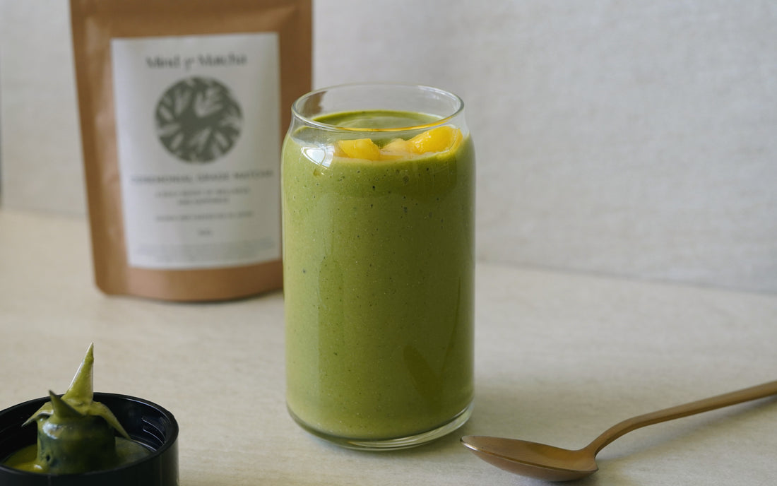 matcha green tea powder mango banana smoothie